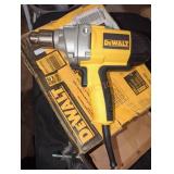 DeWalt 9amp 1/2in concrete mud mixer