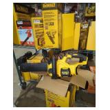 DeWalt 20v XR 12" compact chainsaw