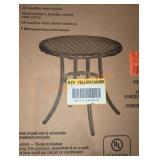 Style well 18in woven accent table