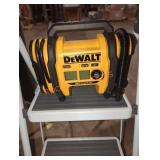DeWalt corded/cordless air inflator
