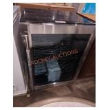 Vissani 5.1 cu ft wine and beverage cooler