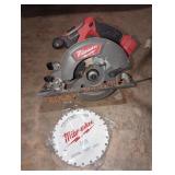 Milwaukee M18 6.5" Circular Saw