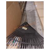 22"W Plastic Rake with Wood Handle