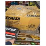 DeWalt 12" double bevel compound sliding mitersaw