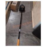 Fiskars Heavy Duty Digging Shovel