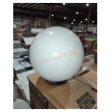 Large globe light for on a outdoor pole