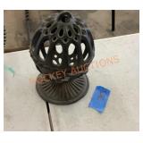 Antique cast-iron string dispenser