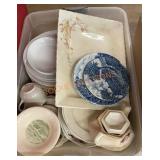 Vintage dish tote lot