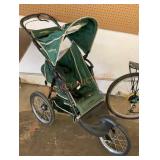 Baby trend folding  jogging stroller