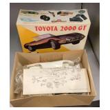 Vintage Toyota 2000 GT model kit