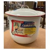 Vintage Columbia ware enameled pot with lid and