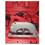 Milwaukee 7 1/4 in corded circular saw