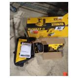 DeWalt 18g. Brad nailer kit