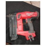 Milwaukee 18V  18 Gauge Brad Nailer