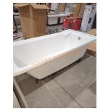 Delta white 60" x 31" x 10" bathtub