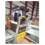 Gorilla ladder 10 ft max reach 300lb max