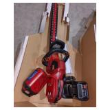 Toro 60V 24" Hedge Trimmer Kit
