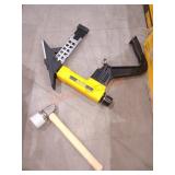DEWALT 15.5-Ga and 16-Ga Flooring Tool