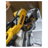 DeWalt 12" Double Bevel Compound SlidingMiterSaw