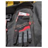 Milwaukee Large performance gloves
