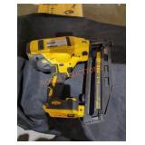 DeWalt 20v 16 ga angled nail gun