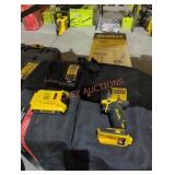 DeWalt 20v 1/2" cordless drill/driver combo