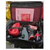 Milwaukee M12 1/4" hex impact driver kit