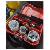 Milwaukee 8 PC hole saw bit kit