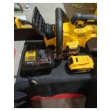 DeWalt 20v 12" 5Ah brushless Compact chainsaw kit