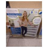 Cardinal gates stairway special 29.5"Hx27"-42.5"