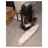 Husky 20-Ton Hydraulic Bottle Car Jack