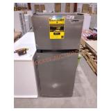 Magic Chef 18.5" 4.5 cu. ft. 2-Door Mini