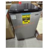 Magic Chef 4.5 cu ft mini fridge