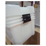 4 clear totes with lids