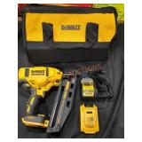 DeWalt 16 Gauge Angled Finish Nailer