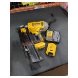 DeWalt 20v 21ï¿½ Plastic Collated Framing Nailer Kit