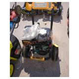 DEWALT 3600 PSI 2.5 GPM  Gas Pressure Washer