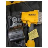 DeWalt 15ï¿½ Coil Framing Nailer