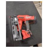 Milwaukee M18 16 Gauge Angled Finish Nailer
