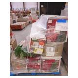 Miscellaneous Christmas Items Skid Lot