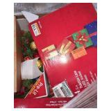 Miscellaneous Christmas Items Skid Lot