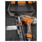 RIDGID 2-1/2" 15 Gauge Angled Finish Nailer