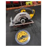 DeWalt 6 1/2" Circular Saw