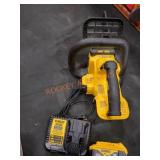 DeWalt 20v 12" 5Ah Compact Chainsaw Kit