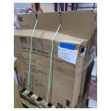 Miscellaneous Christmas Items Skid Lot