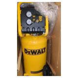 DeWalt Heavy Duty 15 Gallon Workshop Compressor