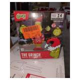 The Grinch inflatable 4