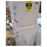 Magic Chef Fridge Freezer White