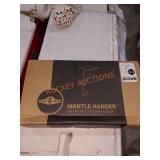 Mantel hanger for stockings