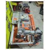 Ridgid 7" wet dry tile saw with tray